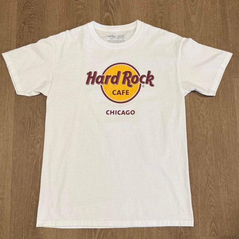 Hard Rock Chicago tee Size M